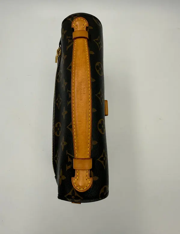 LOUIS VUITTON METIS Monogram Handbag thumbnail 4